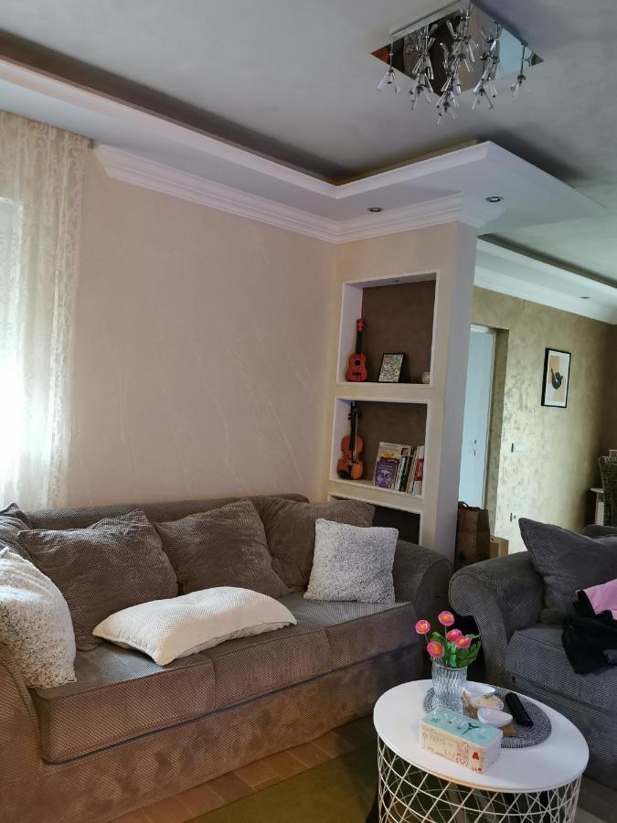 Lux Apartman Lena เบลเกรด ภายนอก รูปภาพ
