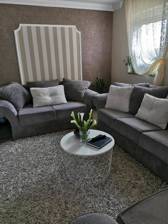 Lux Apartman Lena เบลเกรด ภายนอก รูปภาพ